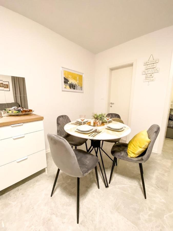 Olea Apartments Pobegi Esterno foto